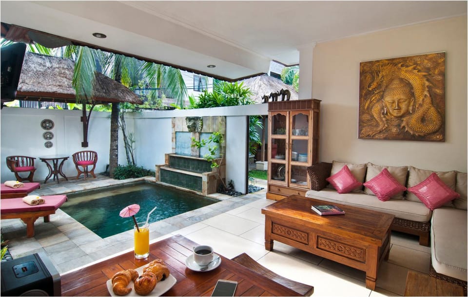 6BR Villa Sensel - Minggu Villas Seminyak Villa in Kuta