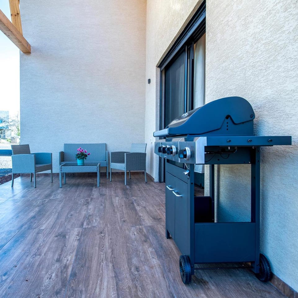 BBQ facilities, BBQ facilities