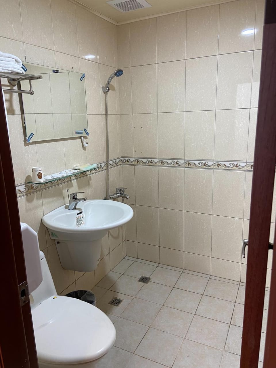 Shower, Toilet, Bathroom