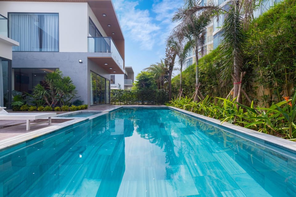 Palm Villa 38 : 5 Bedroom Bida Aria resort Villa in Vung Tau