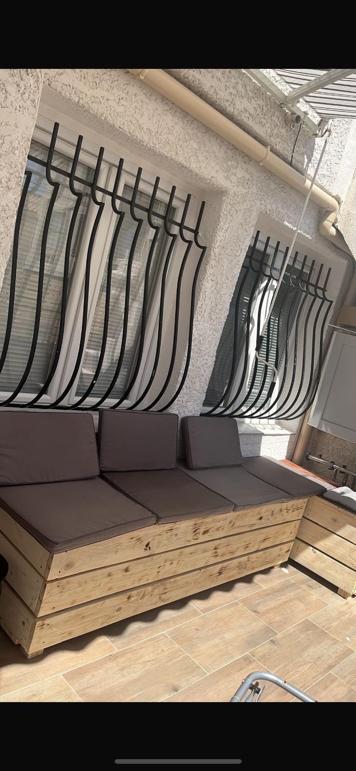 Studette indépendant climatisé Apartment in Marseille