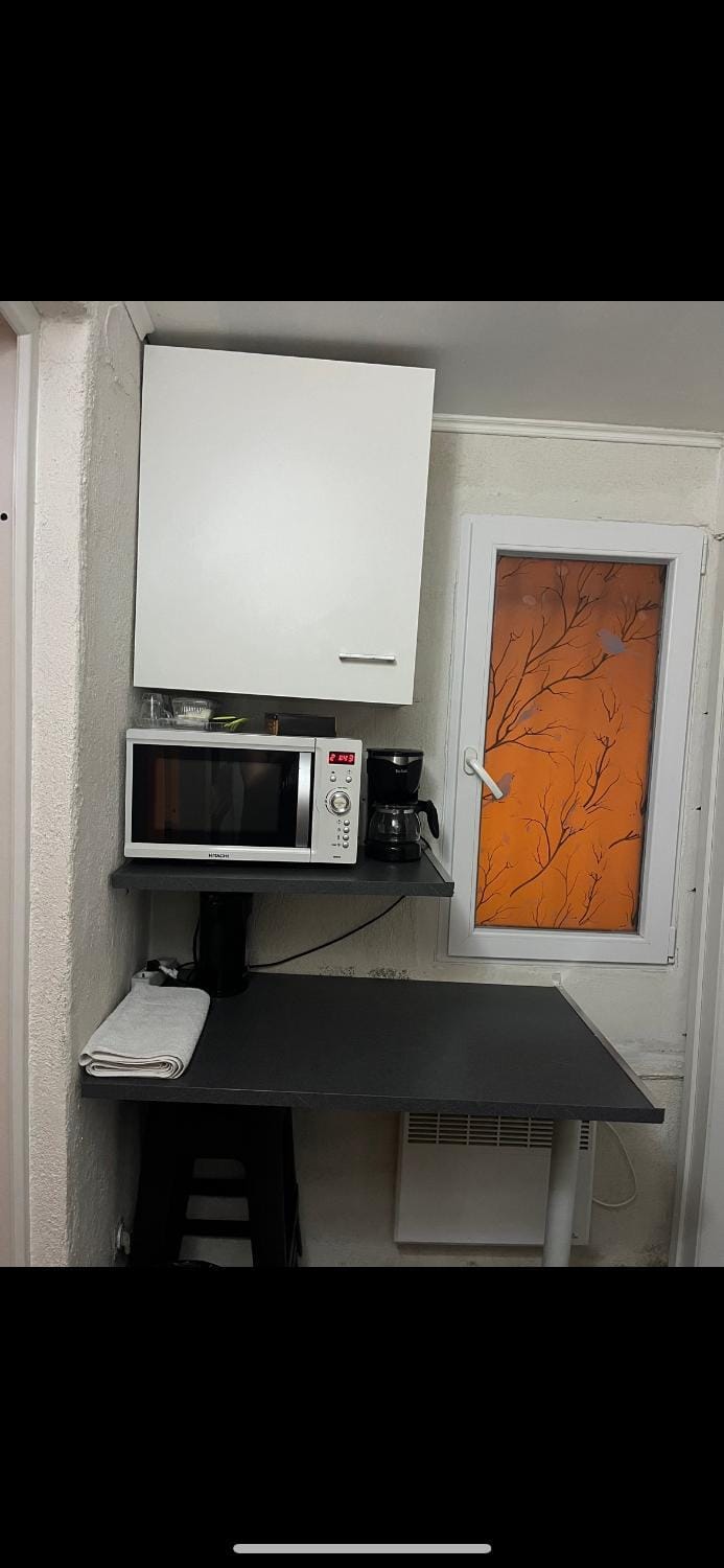 Studette indépendant climatisé Apartment in Marseille