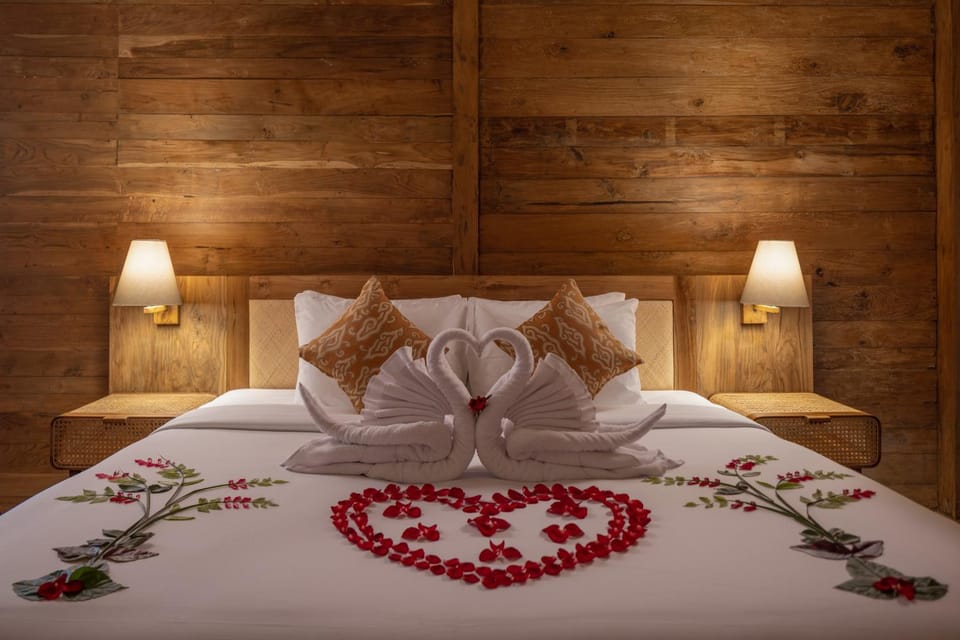 Bed, Decorative detail, Bedroom