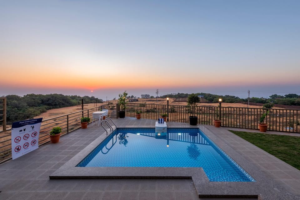 Day, Natural landscape, Garden, Garden view, Mountain view, Pool view, Swimming pool, Sunrise, Sunset