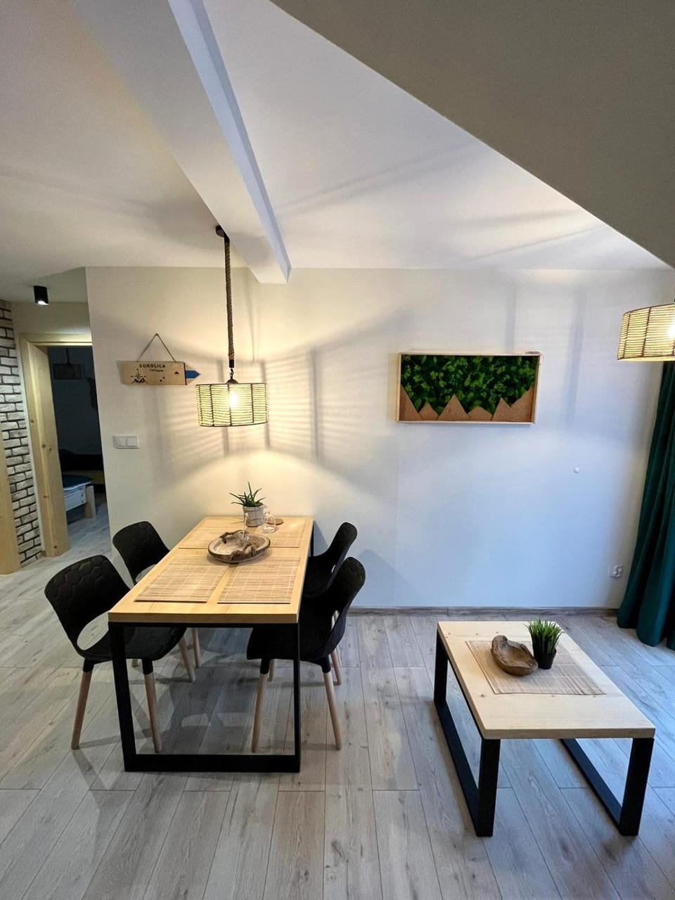 Living room, Dining area