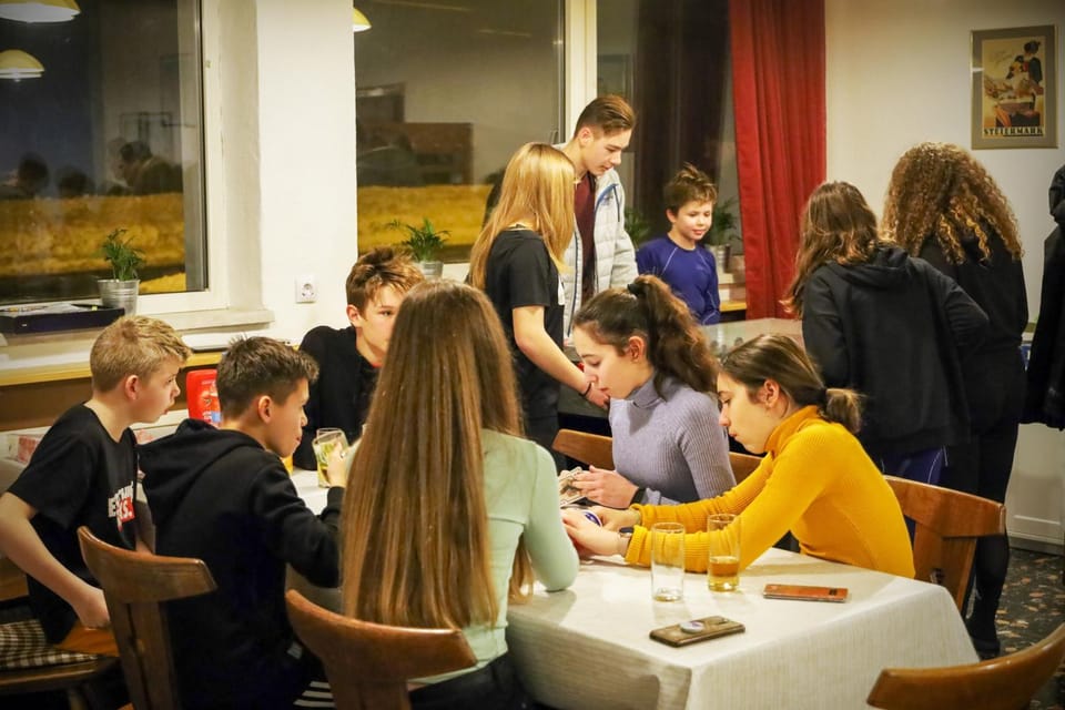 Restaurant/places to eat, People, Table tennis, Kitchen or kitchenette, Communal kitchen, children, group of guests
