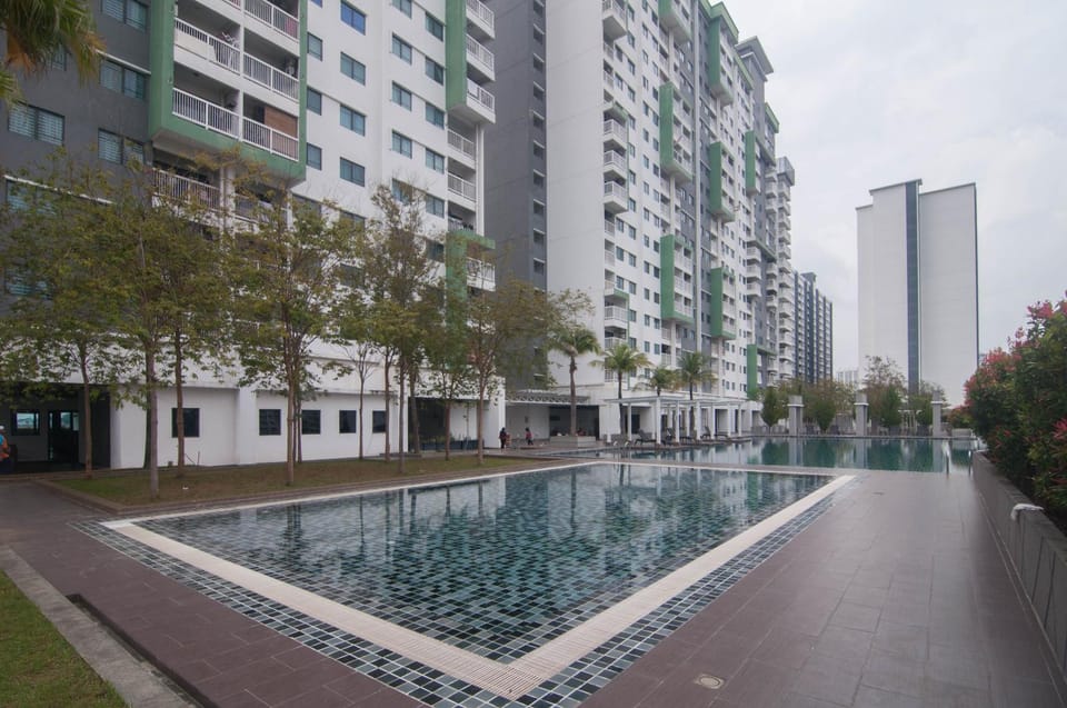 Alam Sanjung Seksyen 22 @ Shah Alam by Idealhub Apartment in Subang Jaya