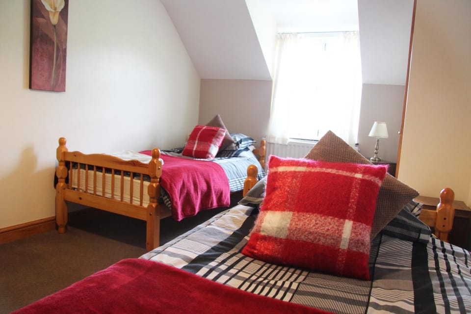 The crown inn Longtown Hotel in Crucorney