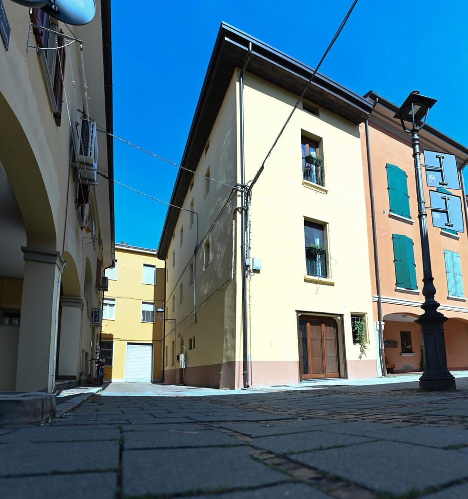Property building, Street view