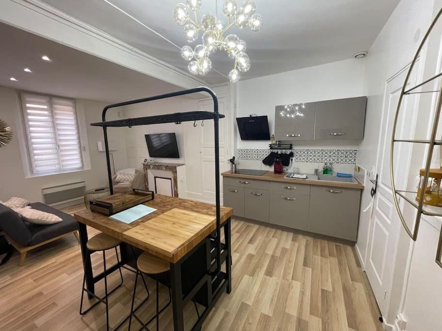 La suite Balnéo Apartment in Bourgogne-Franche-Comté