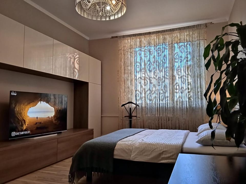 Центр, 2 кімнати, Смарт ТВ, Документи Парковка Apartment in Ukraine