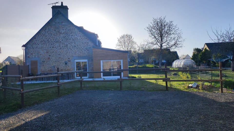 Patio, Garden, Garden, Balcony/Terrace, Parking