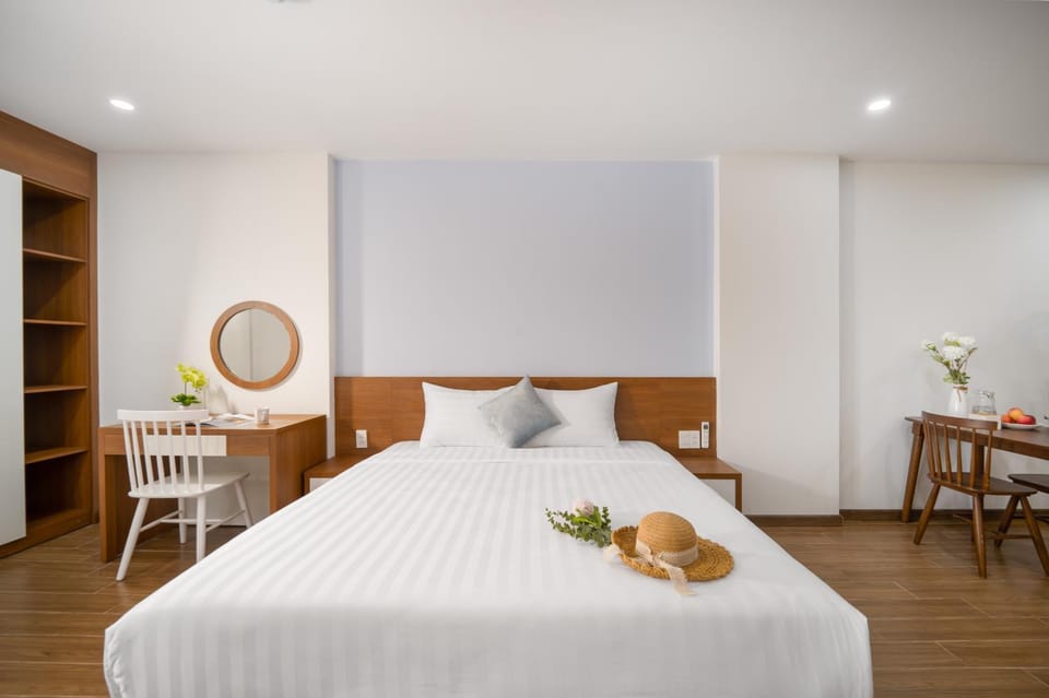 Bed, Photo of the whole room, Bedroom, hair dresser
