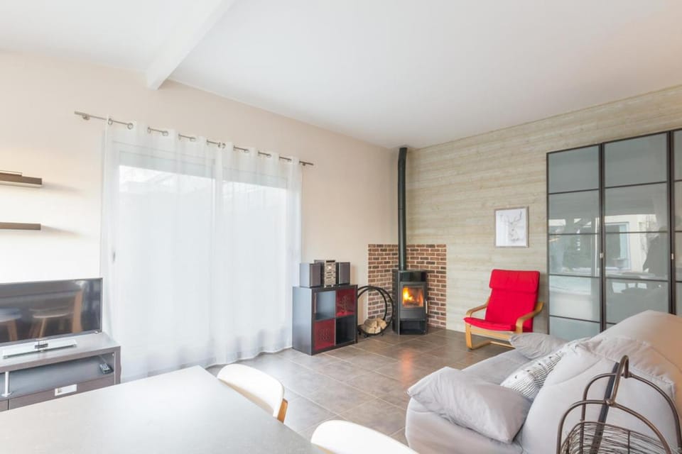 Living room, Seating area, flat iron