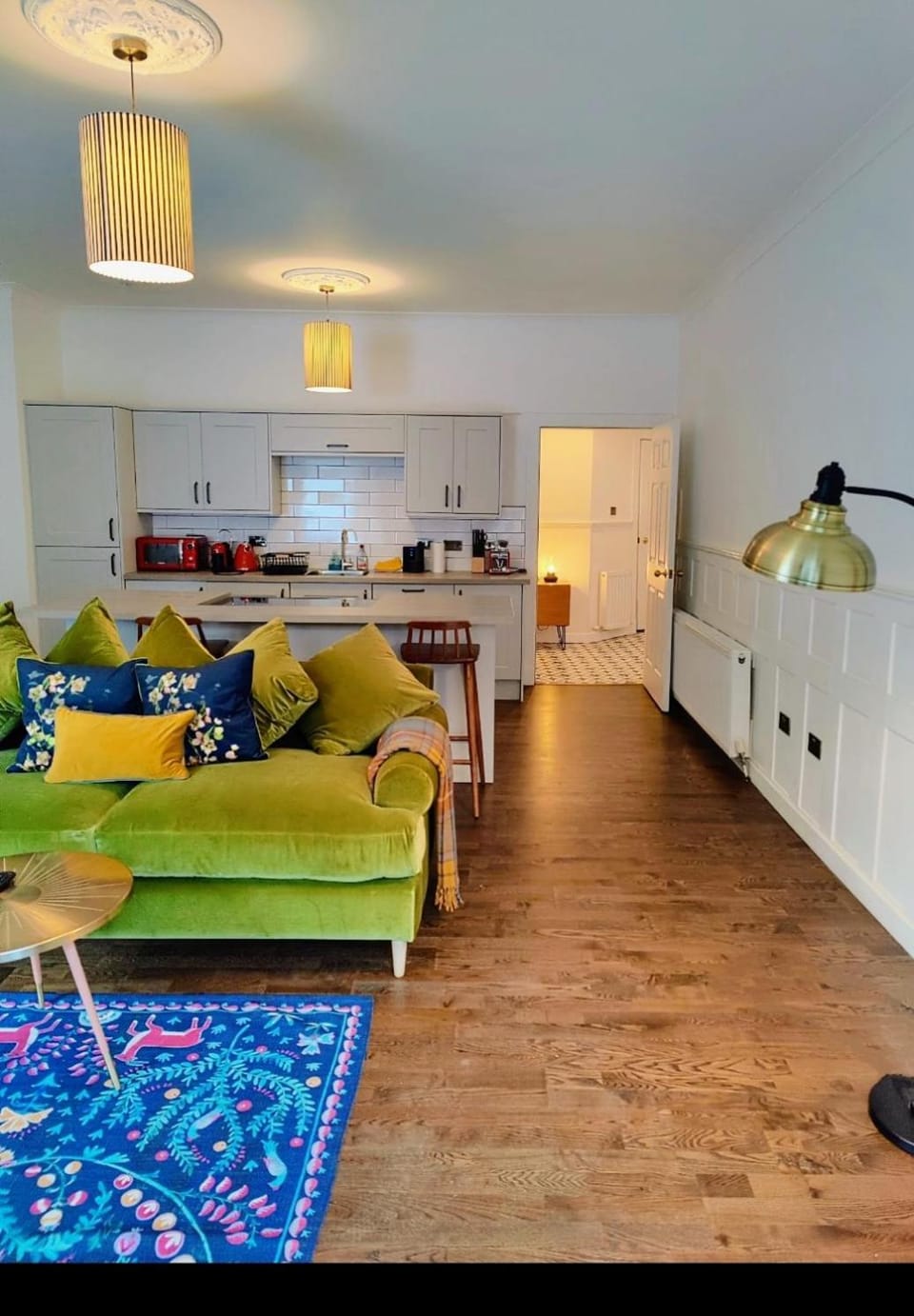 Kitchen or kitchenette, Living room