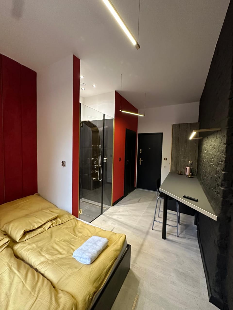 DarkHouse Red Apartment in Masovian Voivodeship