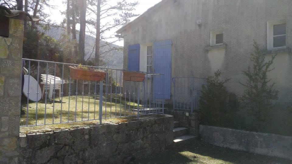 Le gîte de brenon g20 House in French Riviera