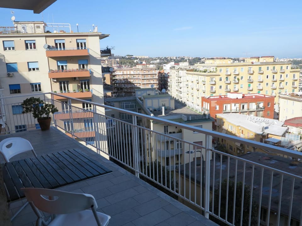 Balcony/Terrace, City view