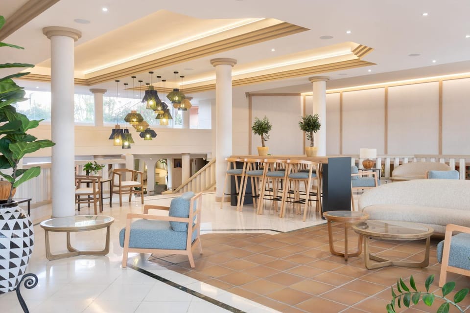 Lobby or reception, Lounge or bar