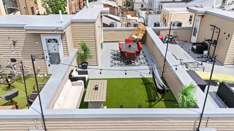 Brand New Dbl Unit Roofdeck Outdoor Patio House in Philadelphia
