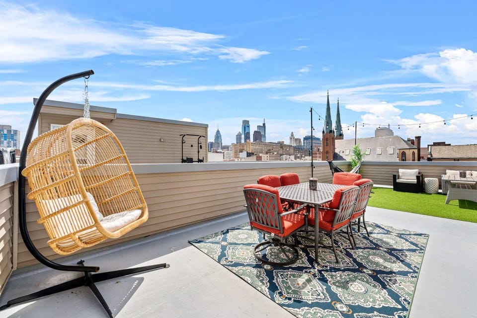 Brand New Dbl Unit Roofdeck Outdoor Patio House in Philadelphia
