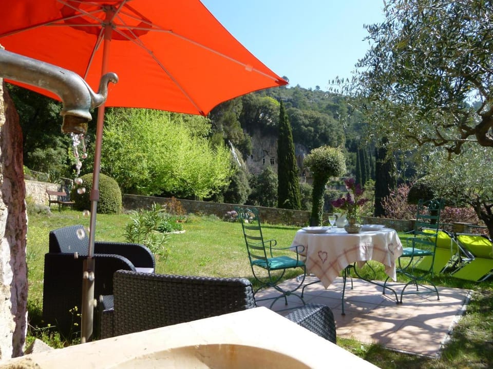 La cascade House in Salernes