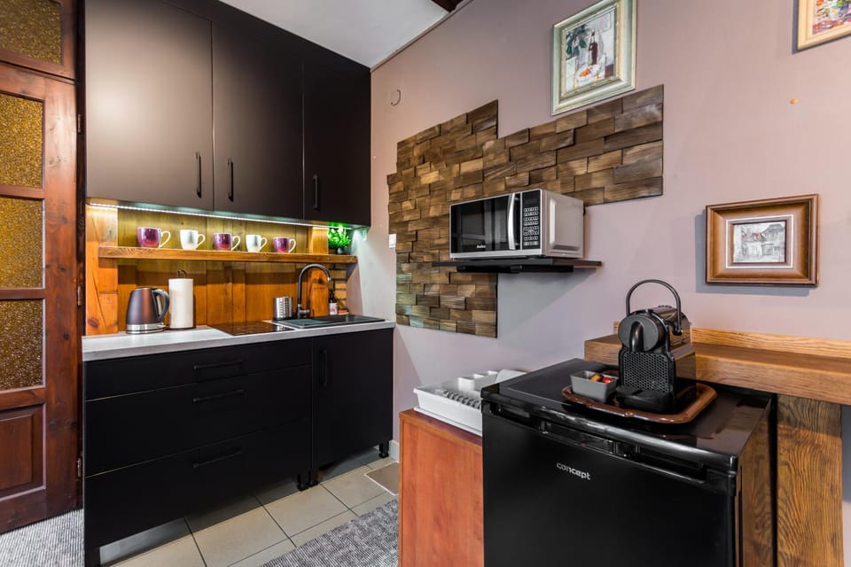 Kitchen or kitchenette, stove