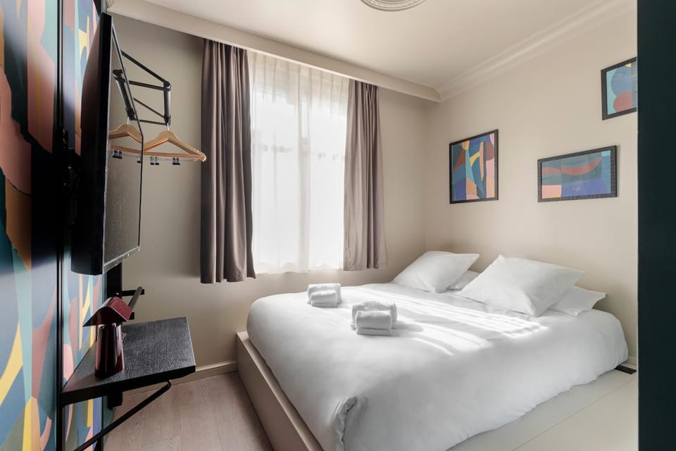 TV and multimedia, Photo of the whole room, towels