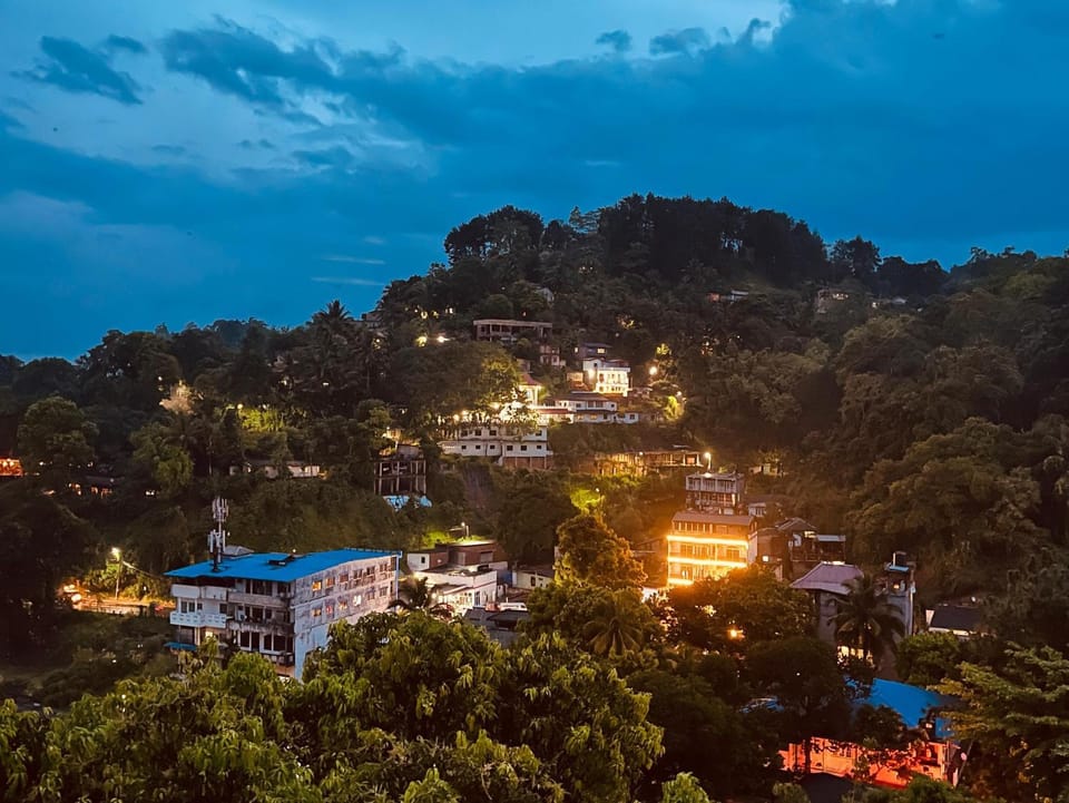 Natural landscape, View (from property/room), City view, Mountain view, Street view