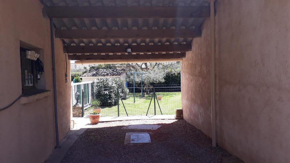 Gite emilouise House in Besse-sur-Issole