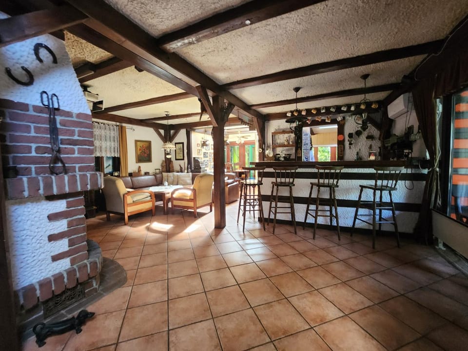 Living room, Lounge or bar, Seating area
