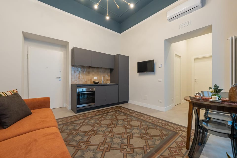 TV and multimedia, Kitchen or kitchenette, Living room, stove