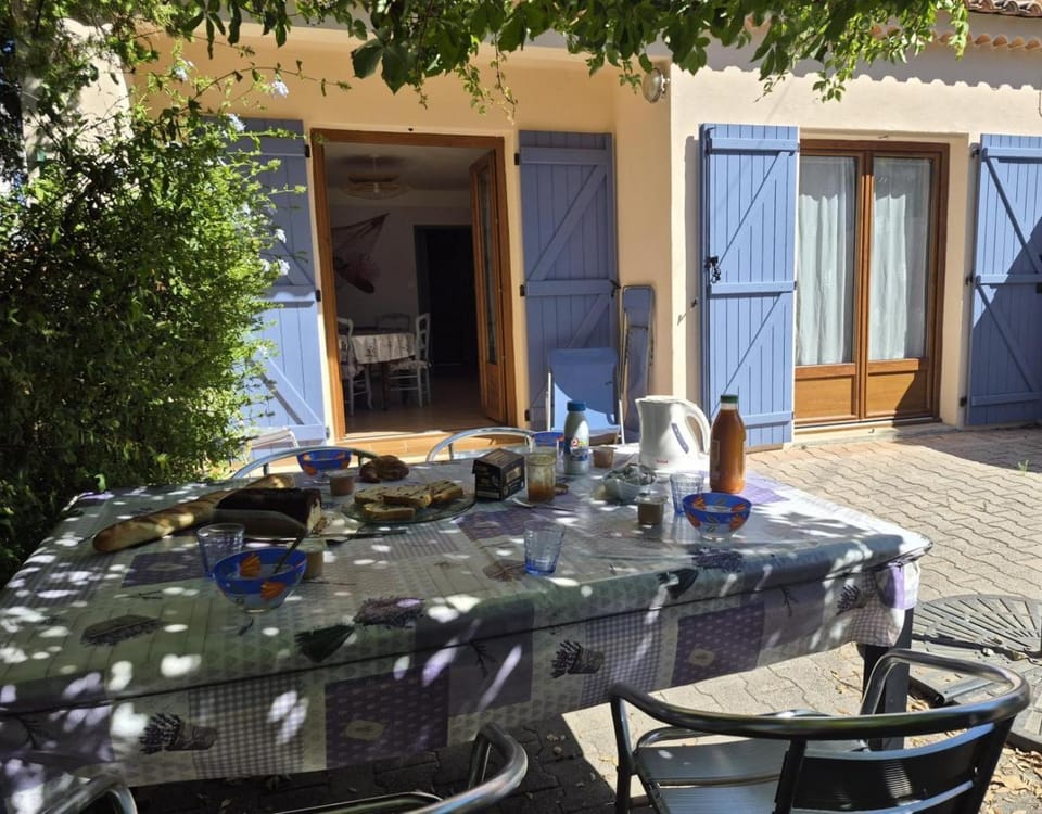 Villa climatisée avec piscine à 400 m de la plage House in Six-Fours-les-Plages