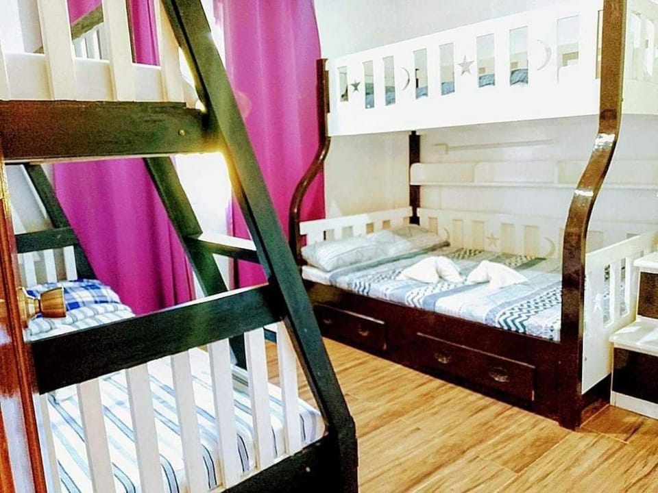 Bungalow in Holidays Beach Resort Apartment in Bolinao