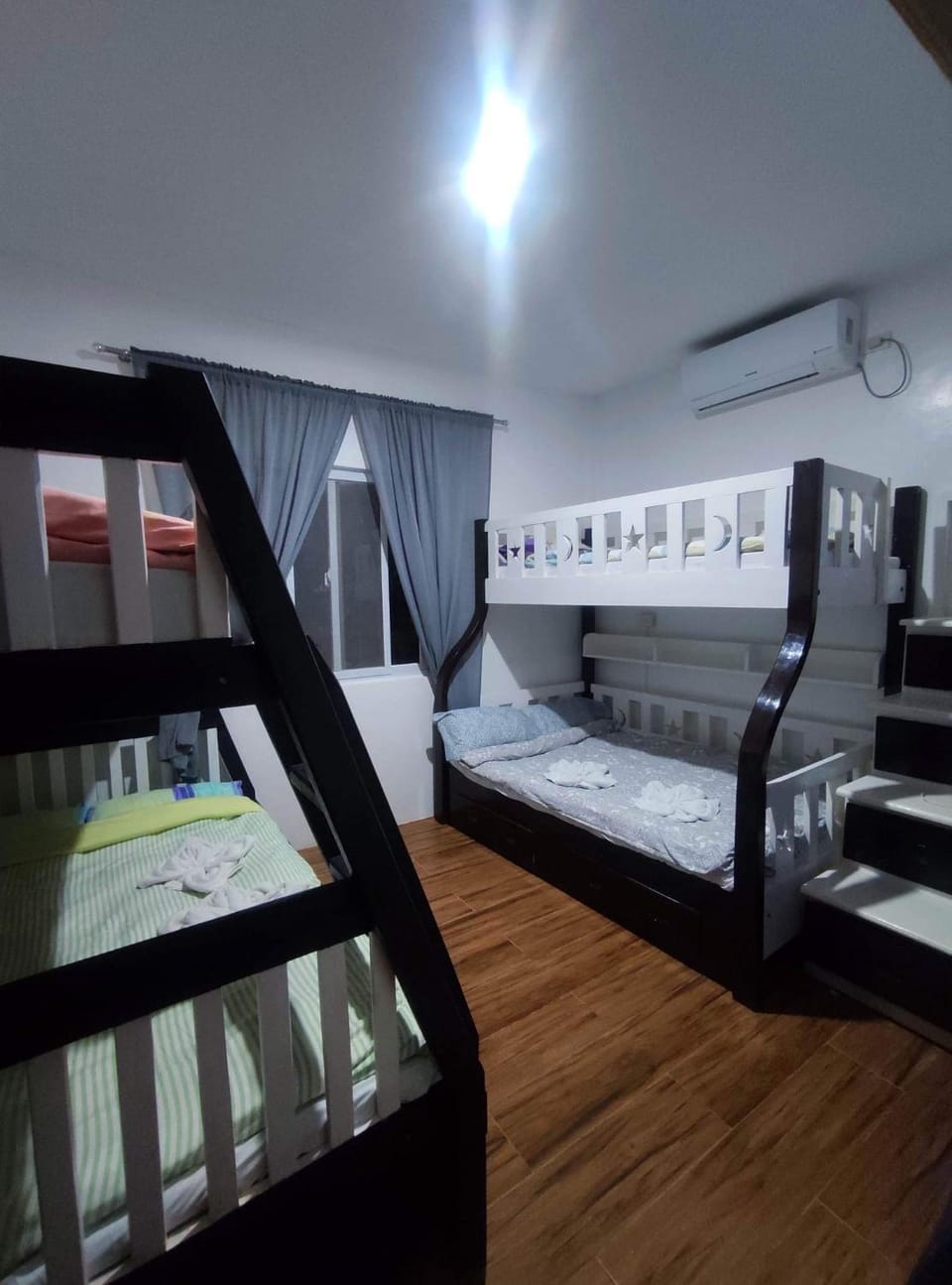 Bungalow in Holidays Beach Resort Apartment in Bolinao