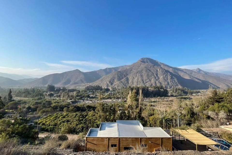 Luminosa casa valle de Elqui sector El Molle House in Coquimbo Region