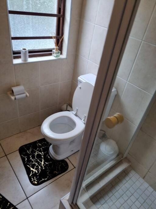 Self Catering. walking distance to beach. Apartment in Margate