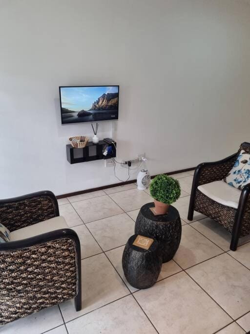 Self Catering. walking distance to beach. Apartment in Margate