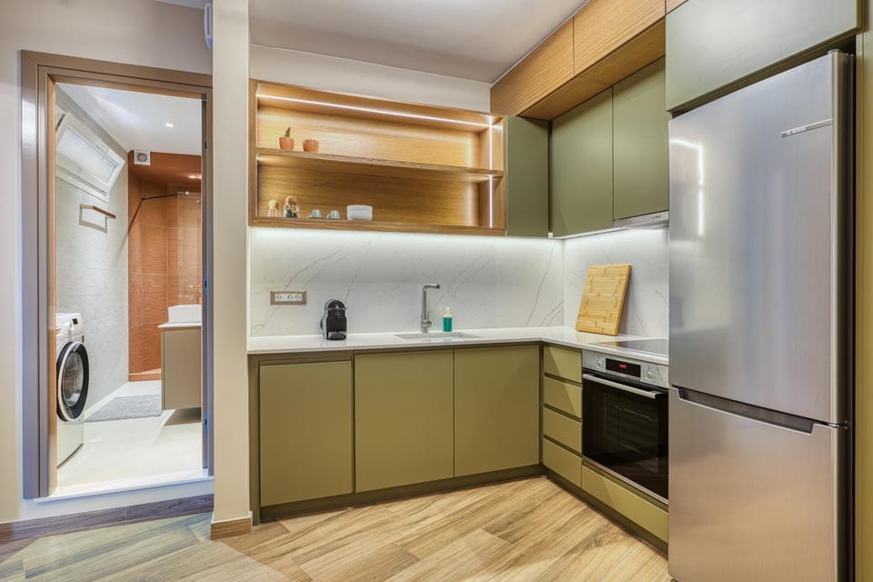 Kitchen or kitchenette, kitchen
