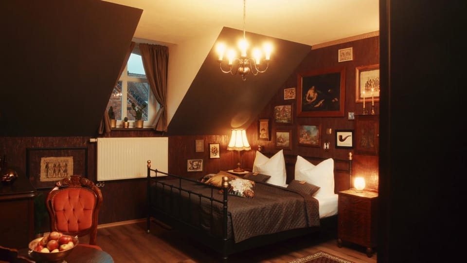 Bed, Photo of the whole room