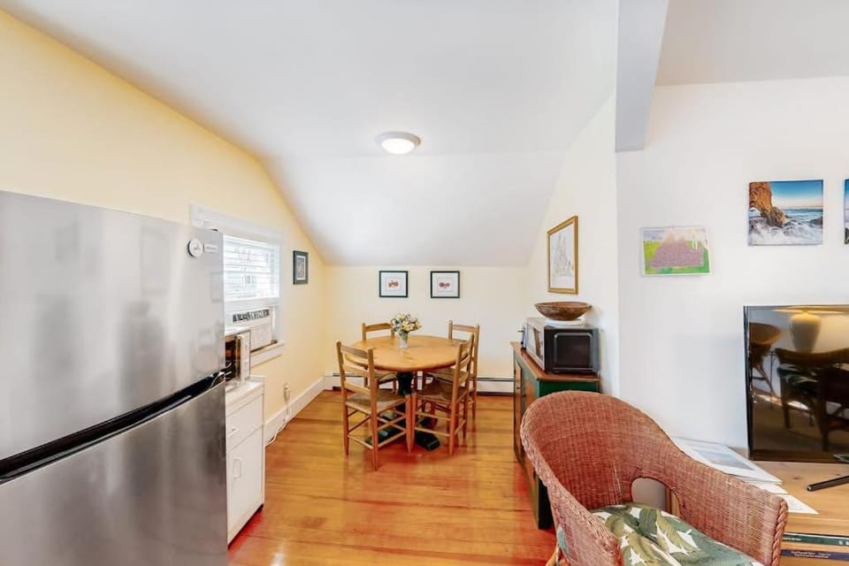 Everyday is Saturday Apartment in Vineyard Haven