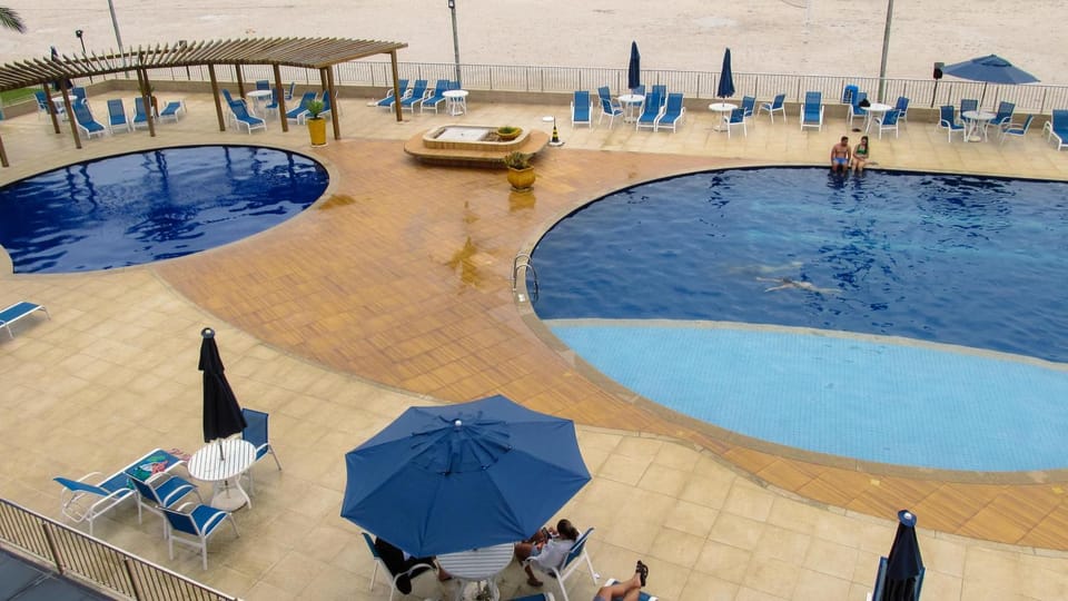 Pool view, Swimming pool, sunbed