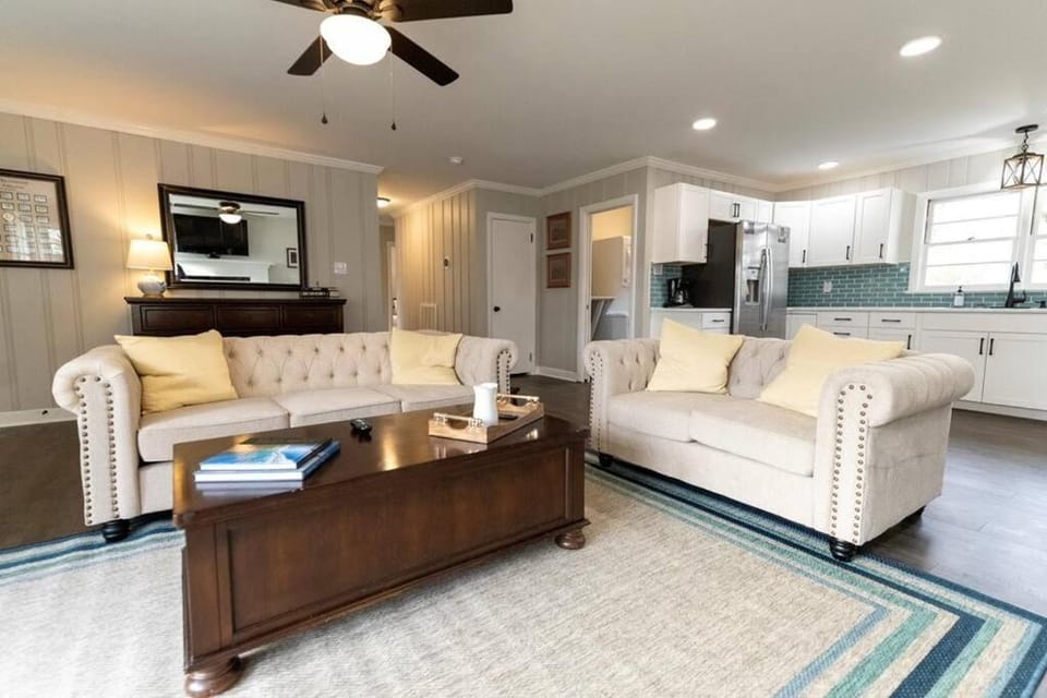 Edenton 3 BR/ 2 Bath king, Fire Pit House in Edenton