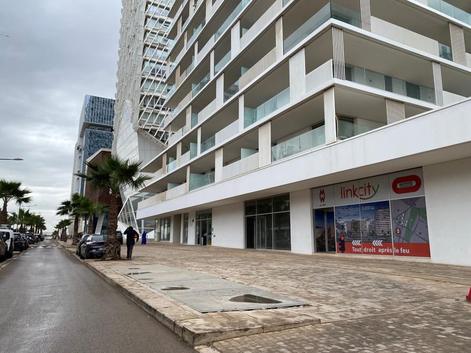 Property building, Day, Street view, Location