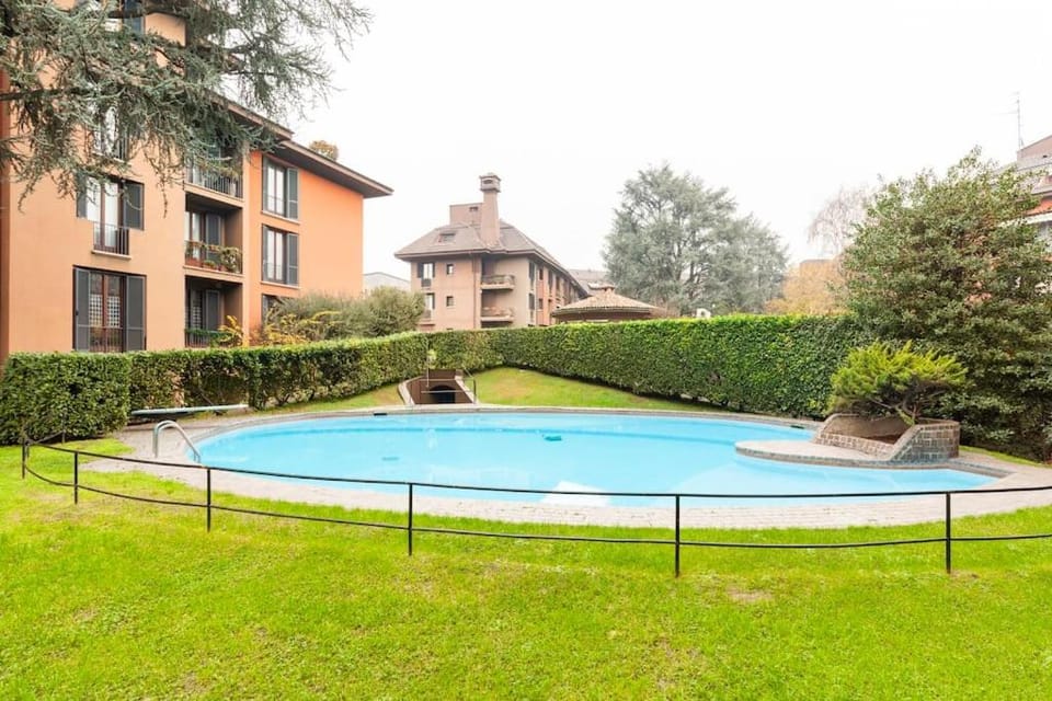 Garden, Swimming pool