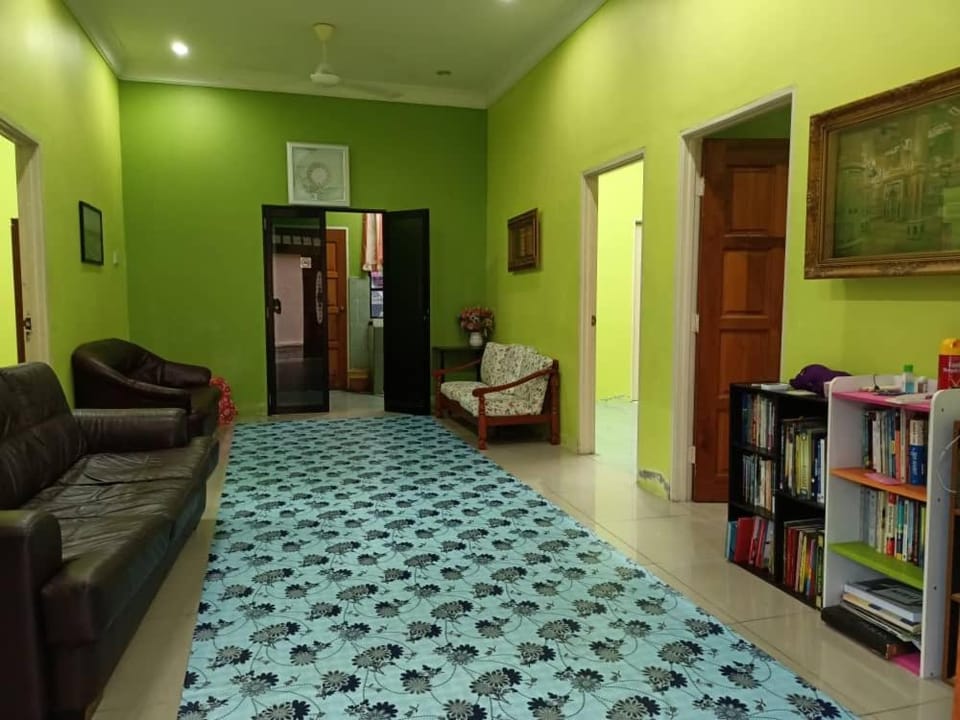 Library, TV and multimedia, Living room, Seating area