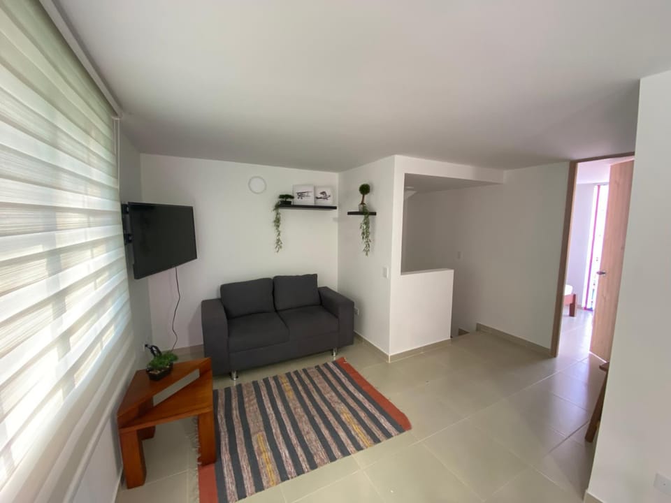 Communal lounge/ TV room, TV and multimedia, Seating area, Evening entertainment
