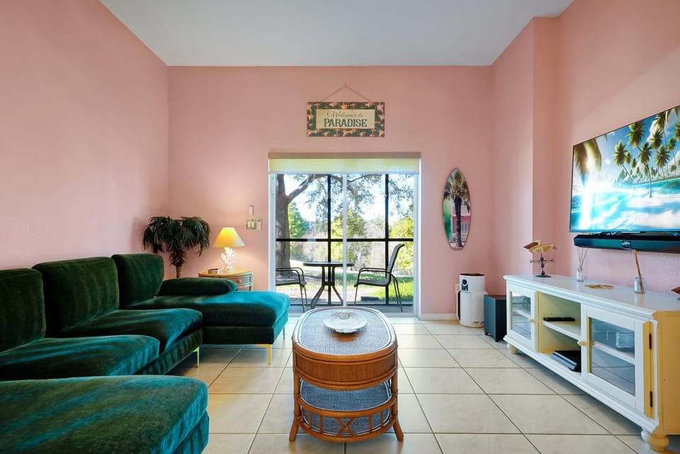 Tropical Lakeview Oasis at Bahama Bay Villa in Four Corners