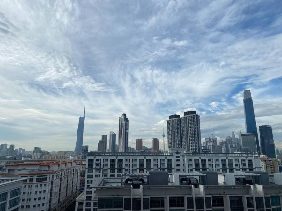INS Style 5PAX 2R2B Sunway Velocity Linked Apartment in Federal Territory of Kuala Lumpur
