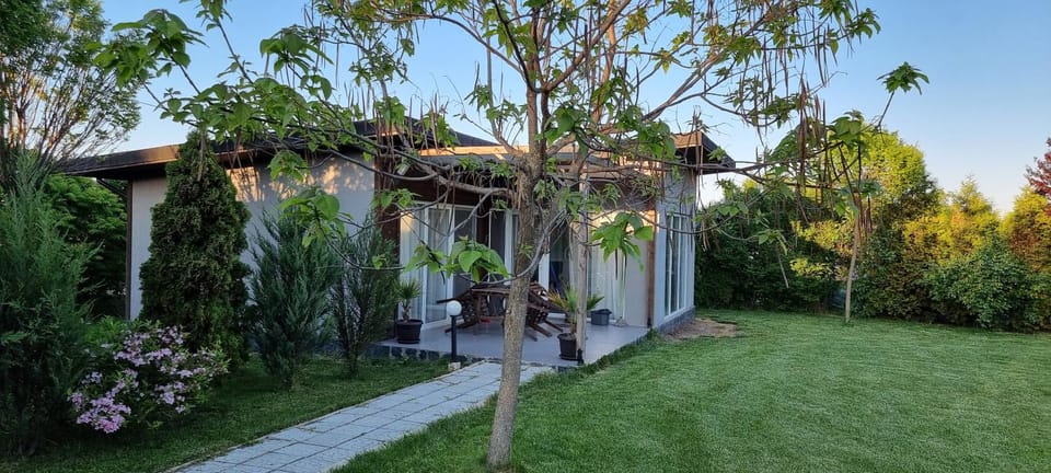 Property building, Garden